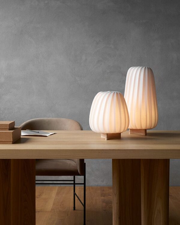 ST906_table_paper_white_light_on-1.jpg ST906 BORDLAMPE
