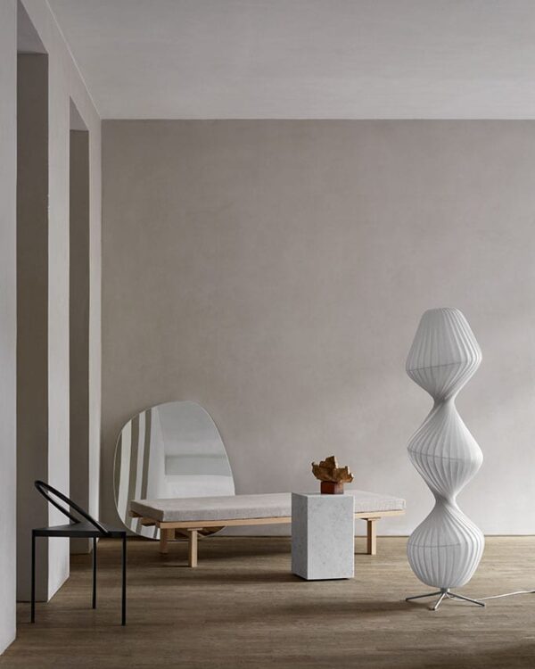 TR33 GULVLAMPE