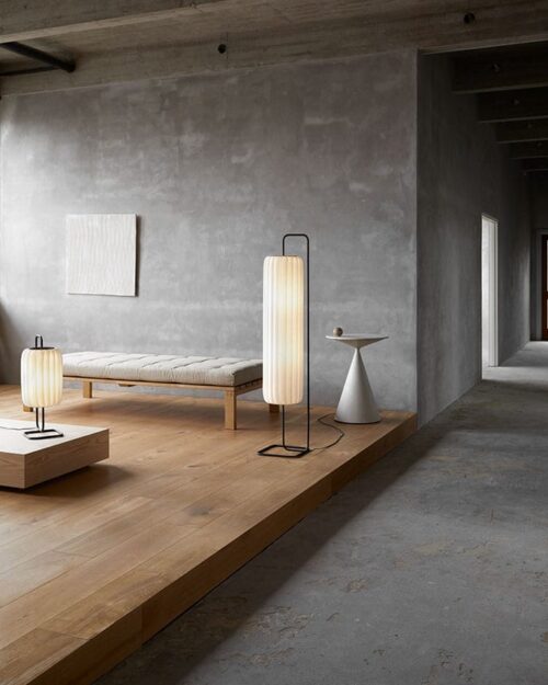 TR37 GULVLAMPE