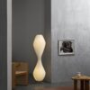 TR32 GULVLAMPE